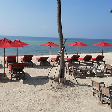 La Plage Resort & Beach Club Baan Tai Bagian luar foto