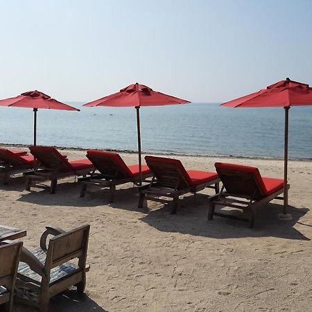 La Plage Resort & Beach Club Baan Tai Bagian luar foto