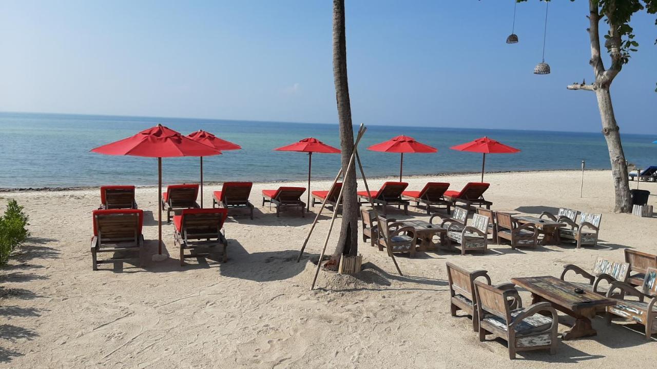 La Plage Resort & Beach Club Baan Tai Bagian luar foto